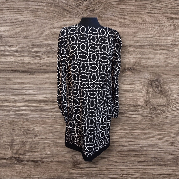 H&M Black and White Open Back And Puff Sleeve Dress Size Med - Picture 1 of 8